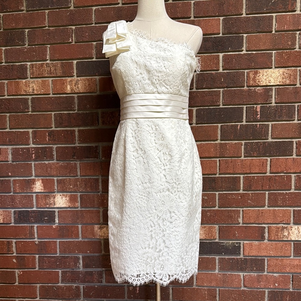 Eliza‎ J Ivory One Shoulder Sheath Dress Size 4